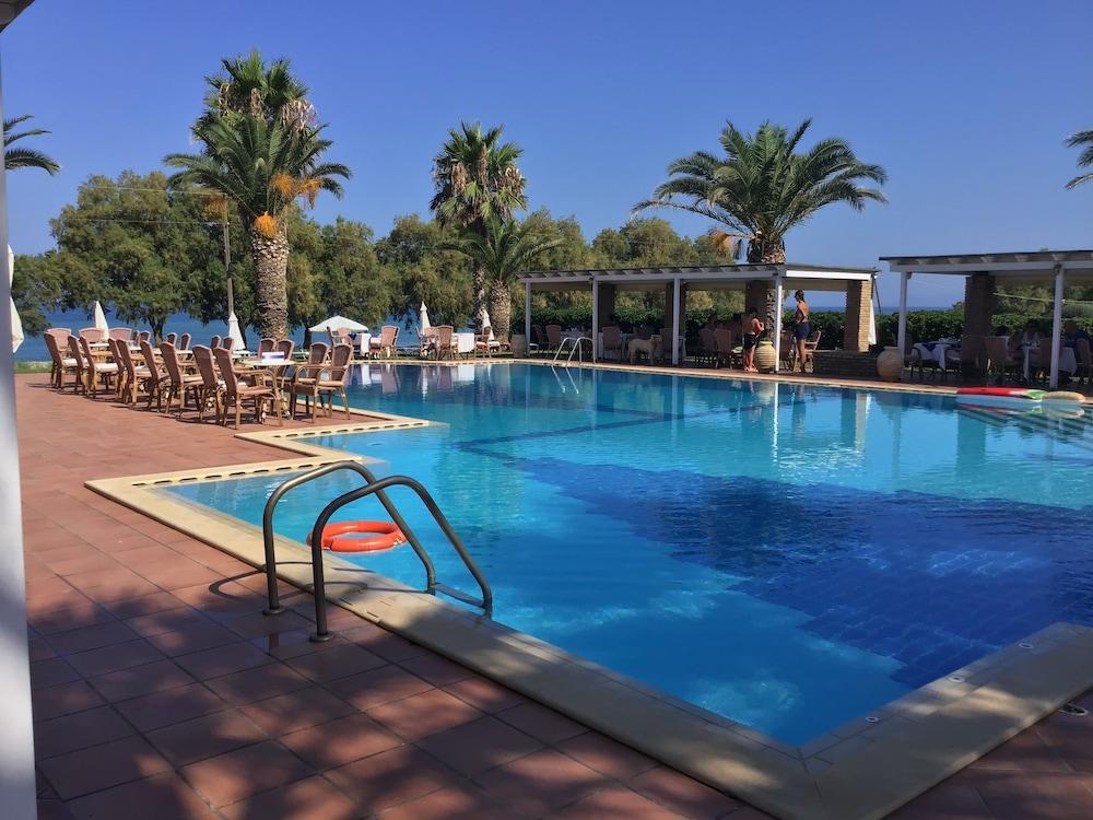 Hotel Oasis