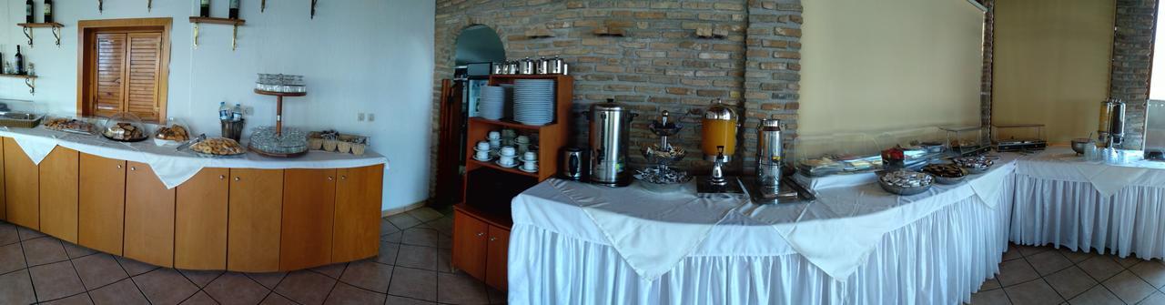 Oasis Hotel Kyparissia